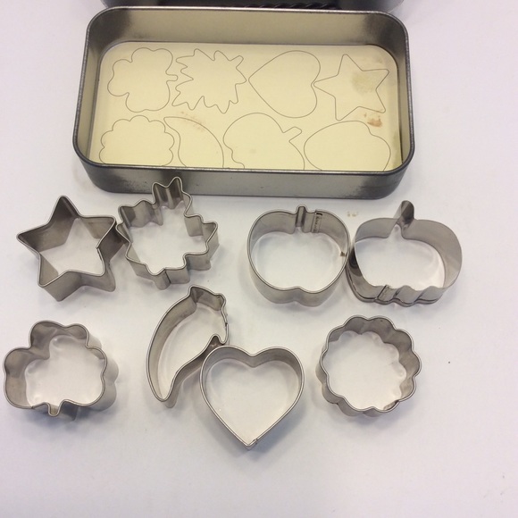 The Pampered Chef Creative Cutters Set - Picture 3 of 7